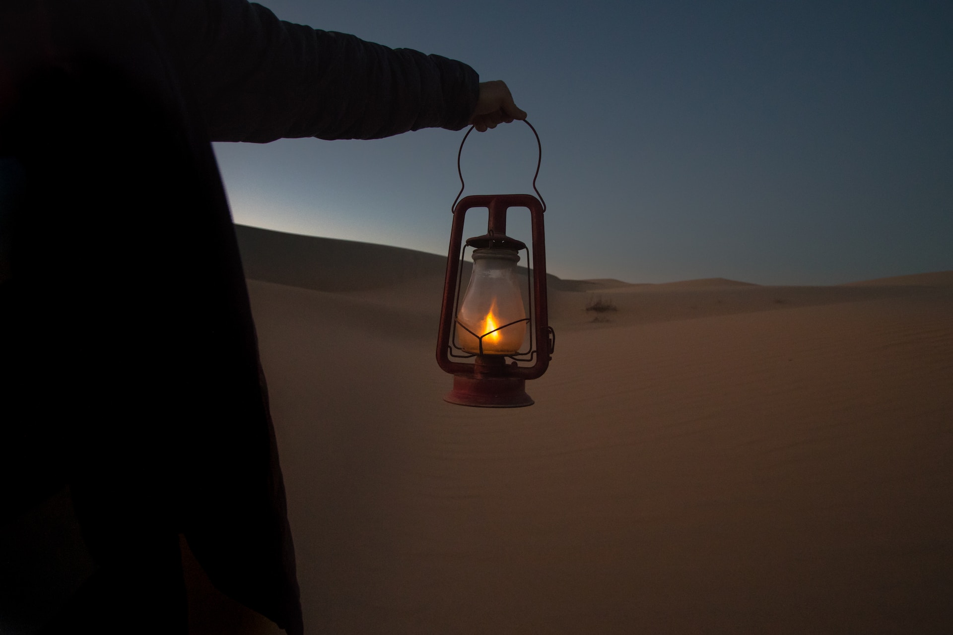 Direktelektrolyse Wasserstoff um in der Wüste Wasserstoff zu erzeugen