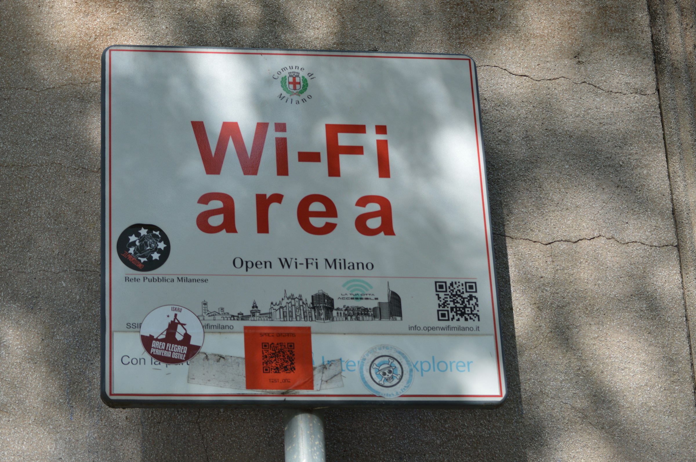 In Ravensburg ist Wifi nachts ausgeschaltet. Foto von Joshi Milestoner auf Unsplash