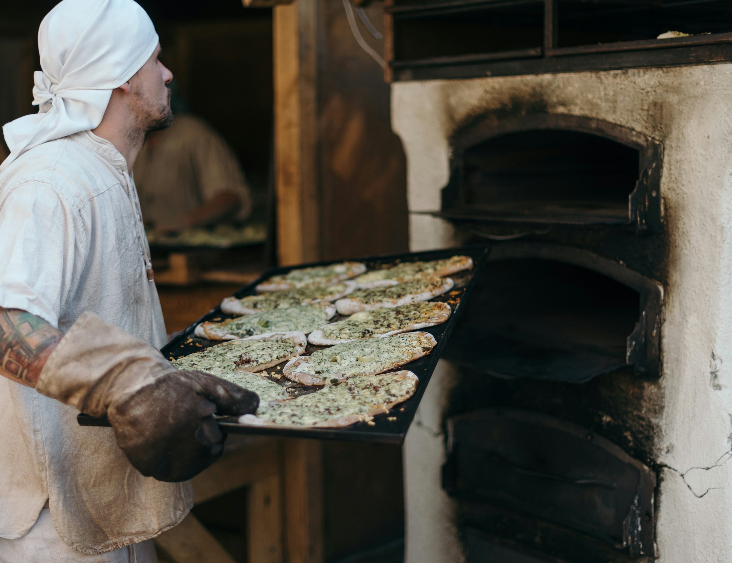 Nach Tradition gebackener Pizza aus der Region, ist typisch für Presidi von Slow food. Foto von Roman Kraft auf Unsplash