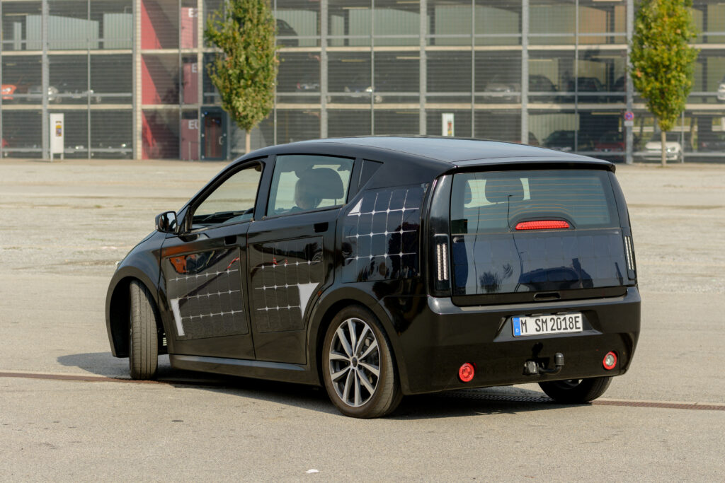 Der Sion von Sono Motors began als 12 Klassenprojekt an der Schule. Bild Wiki.